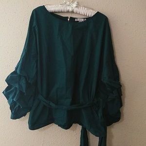 Plus size shirred sleeve top 3xl